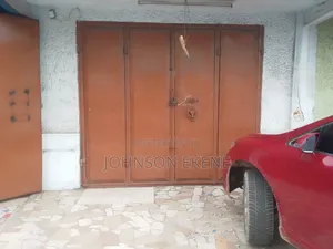 Circle Shop For Rent