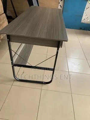 Simple Offer/Study Desk With Drawers