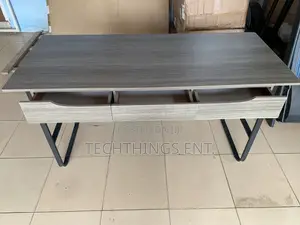Simple Offer/Study Desk With Drawers
