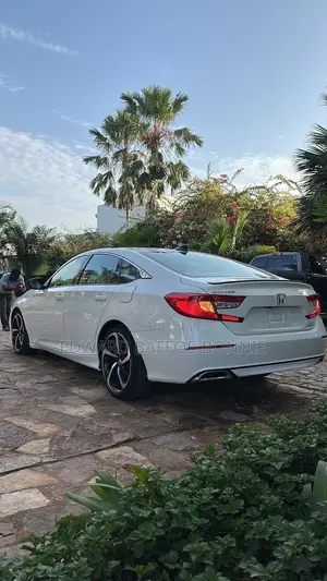 Honda Accord Sport 2.0T 2022 White