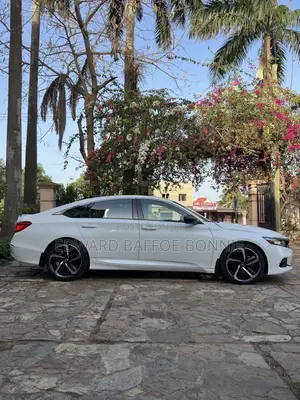 Honda Accord Sport 2.0T 2022 White