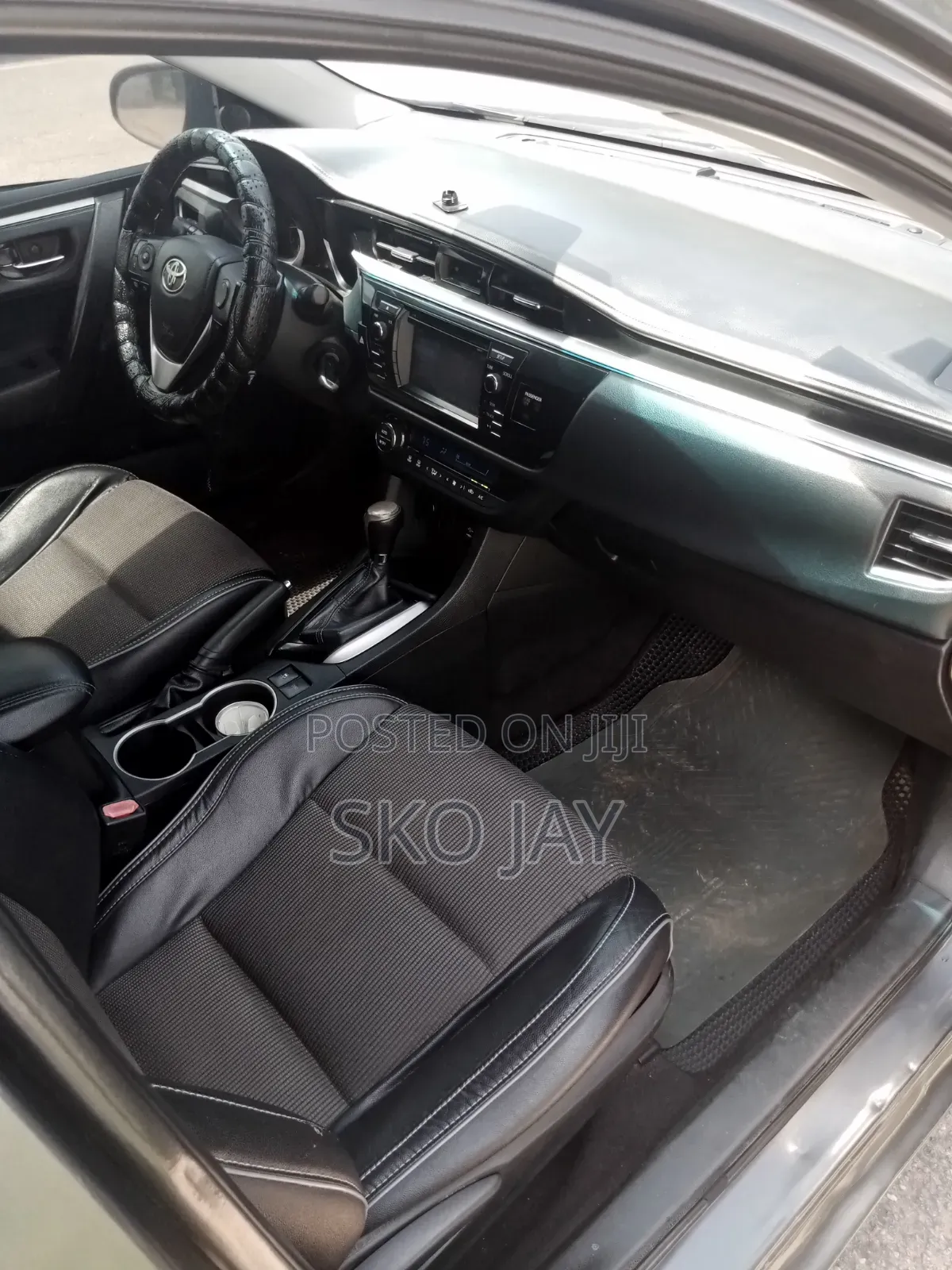 Toyota Corolla 2016 Gray