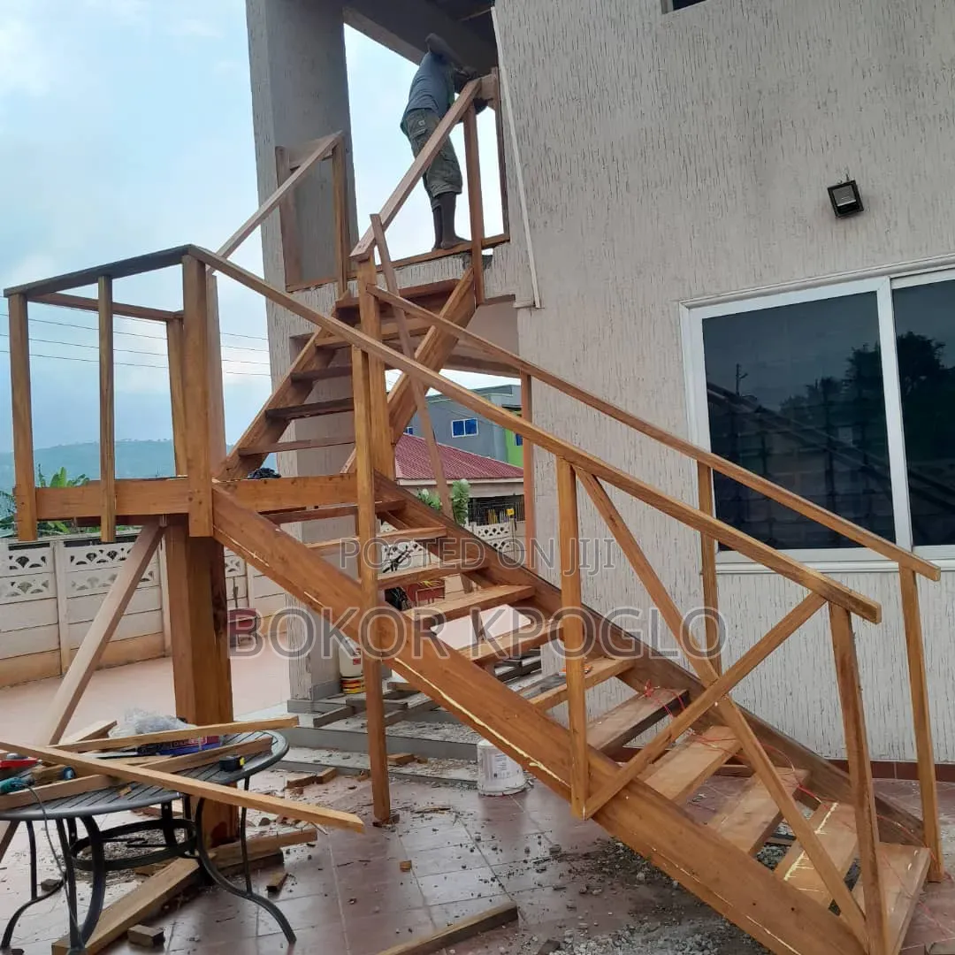 Mater Pergola Man Is Available for or Pergola Design and Sprayer Work