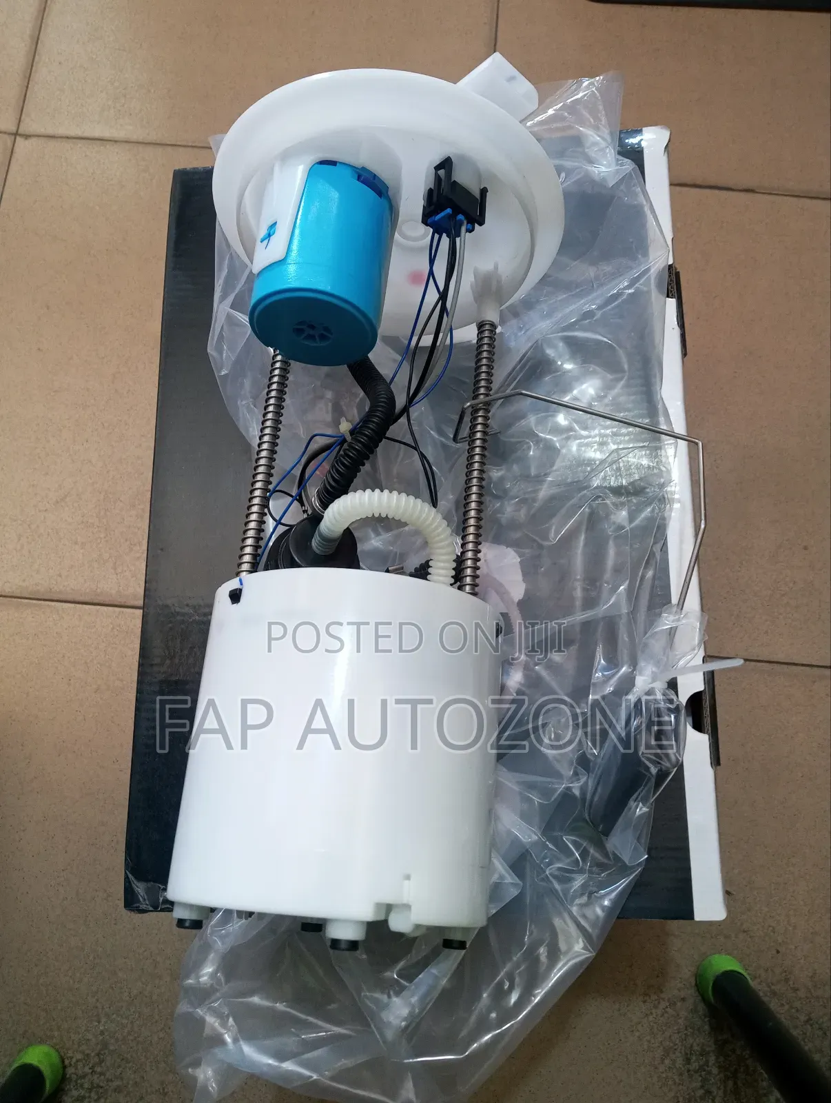 01007. Original Ford Expedition and Navigator Fuel Pump From Usa