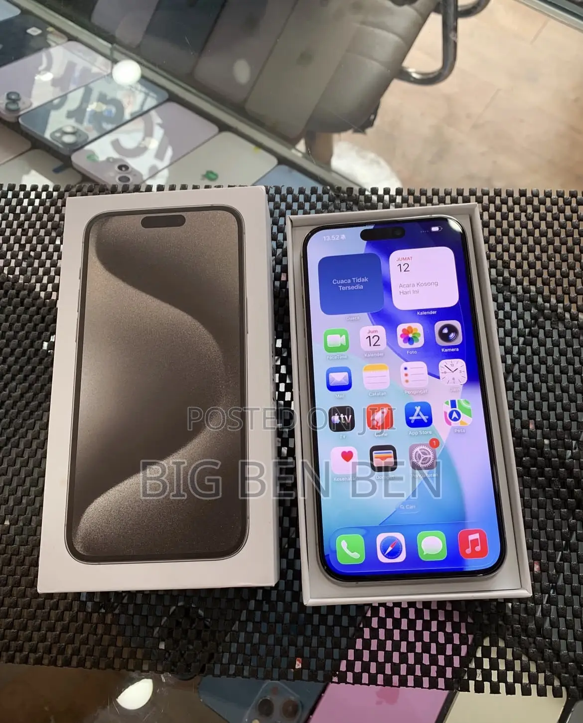 New Apple iPhone 15 Pro Max 256 GB Gray