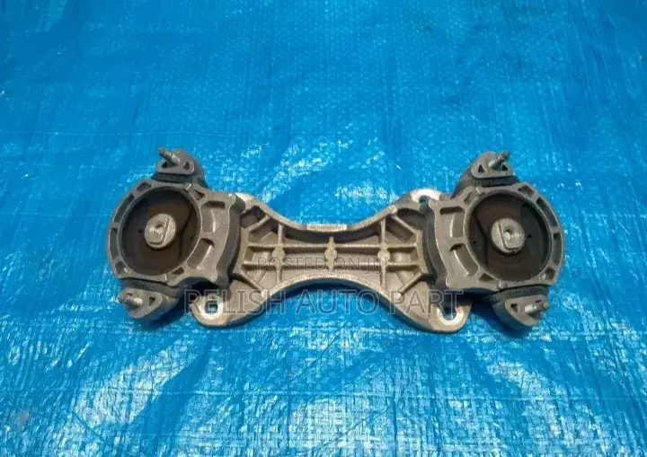Rear Engine Transmission Mount for W213,C43,And C63 Mercedes Benz