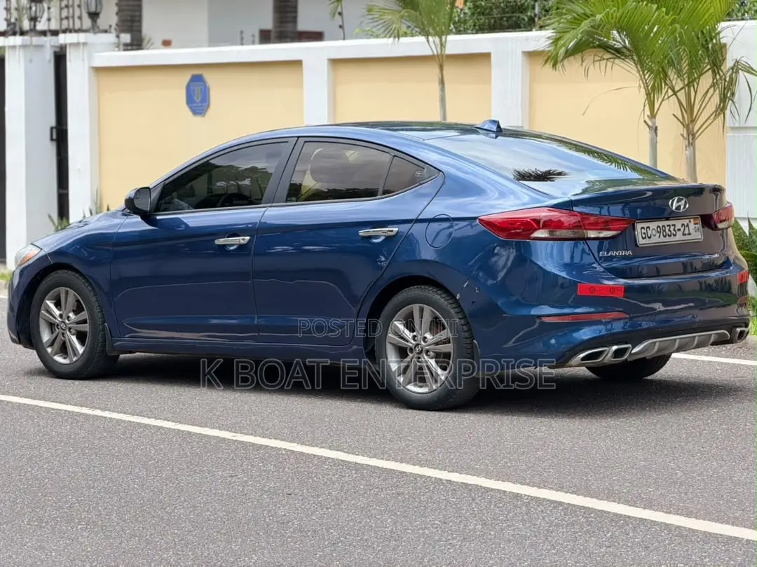 Hyundai Elantra 2017 Blue