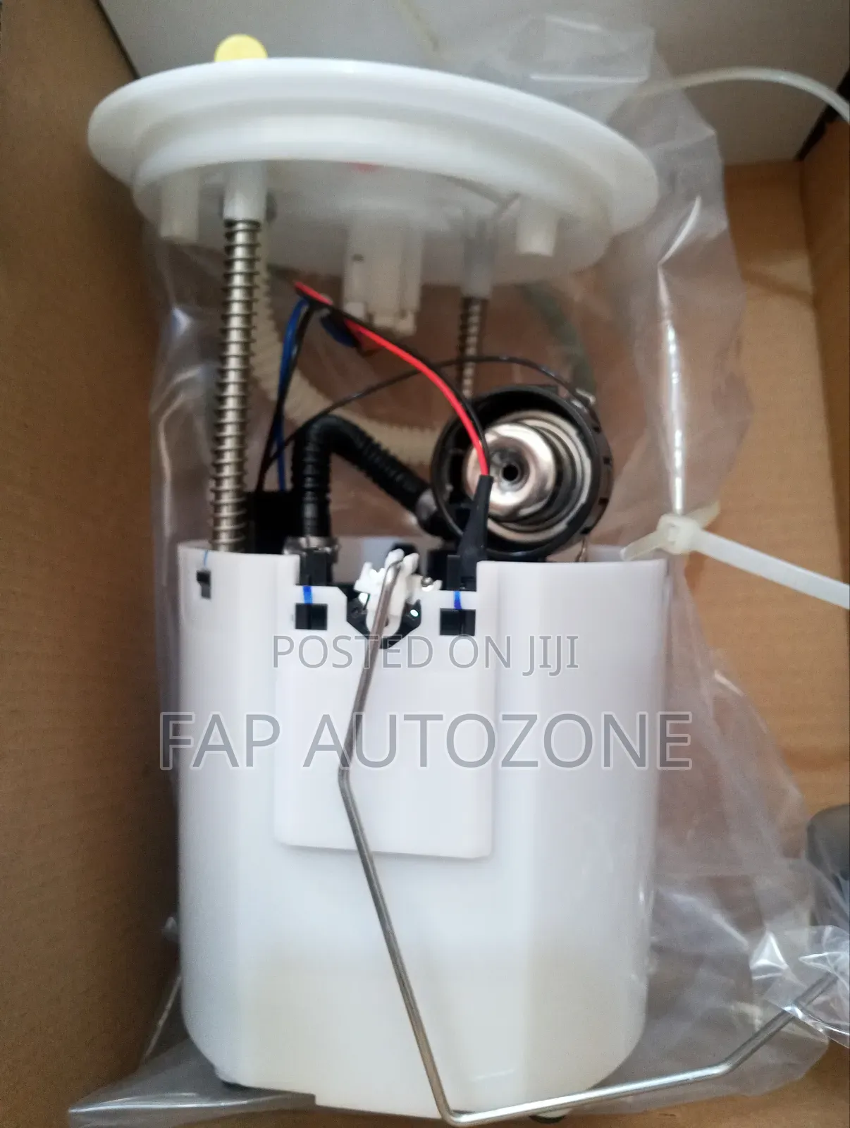 01030. Original Ford Focus Fuel Pump Assembly From Usa