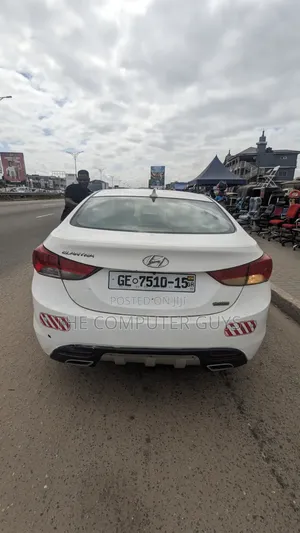 Hyundai Elantra 2013 White