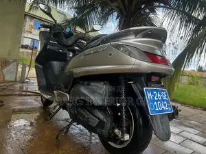 Yamaha Majesty 2012 Gray