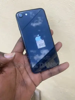 Apple iPhone SE (2022) 64 GB Blue