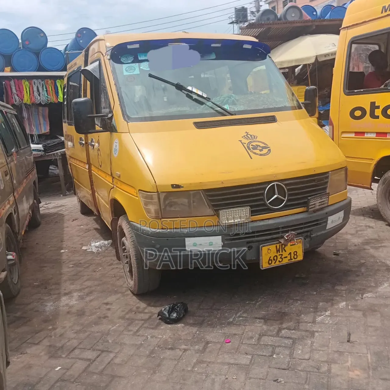 Mercedes-Benz Sprinter 2005 Yellow