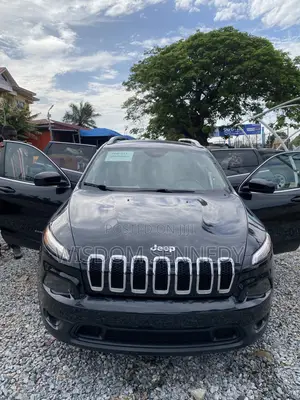 Jeep Cherokee Latitude Plus 4x4 2018 Black