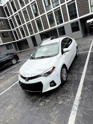 Toyota Corolla LE 4dr Sedan (1.8L 4cyl CVT) 2016 White