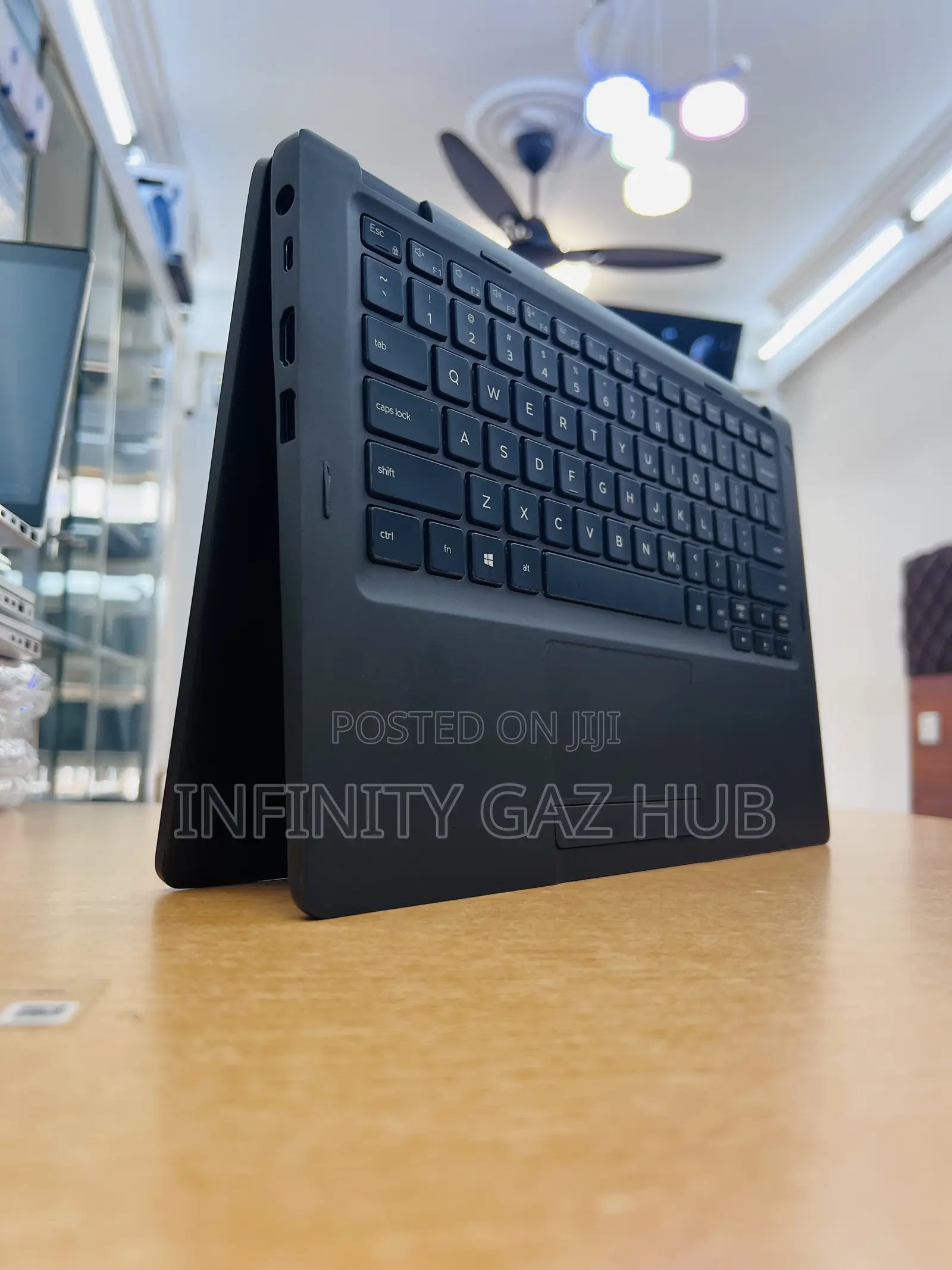 Laptop Dell Latitude 5300 8GB Intel Core i5 SSHD (Hybrid) 256GB