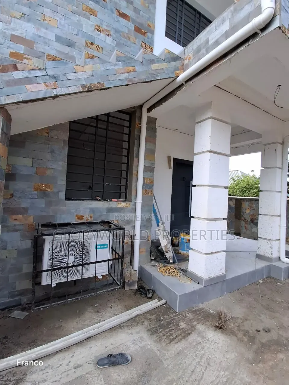 3bdrm Apartment in Baatsona Total for rent