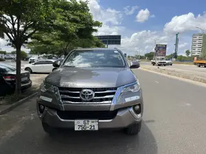 Toyota Fortuner 2020 Silver