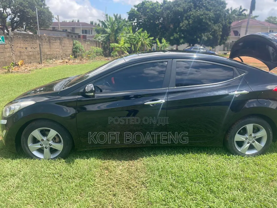 Hyundai Avante 2013 Black