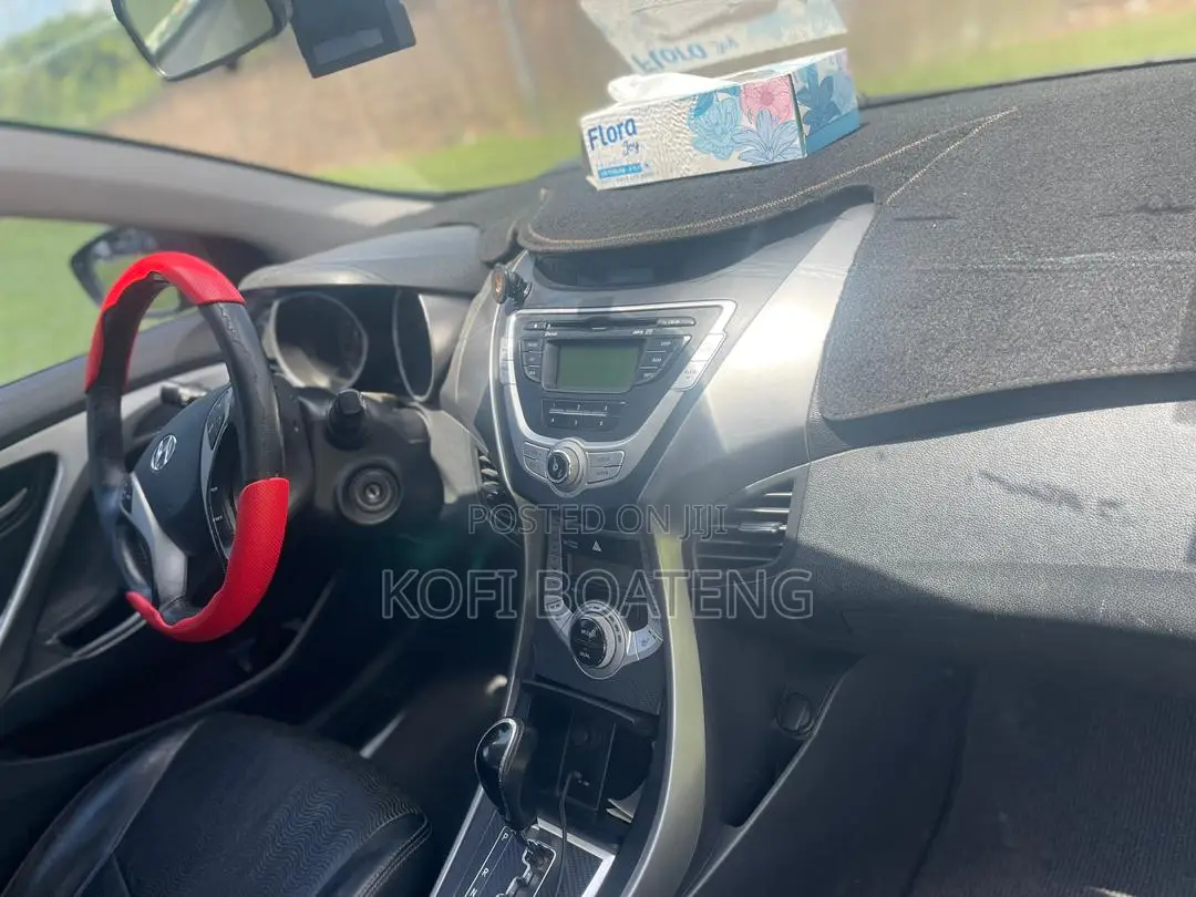 Hyundai Avante 2013 Black