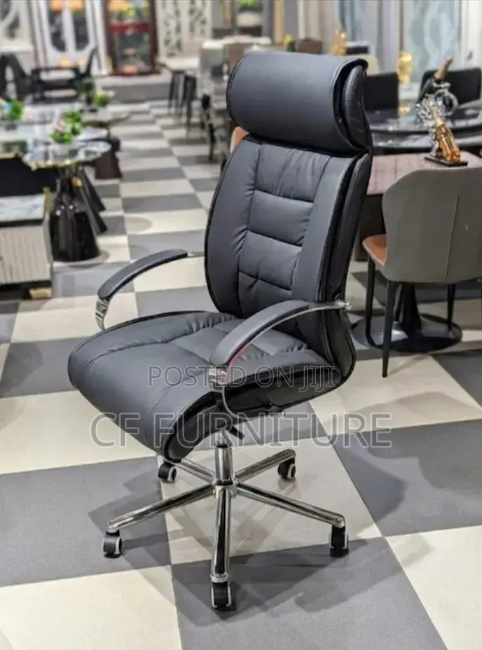 Executive and High Quality Office Chair for Long Hour Sitting