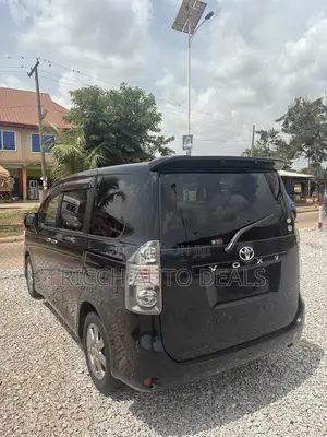 Toyota Voxy 2012 Black