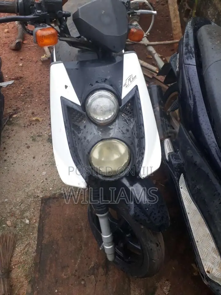 Yamaha 2023 White