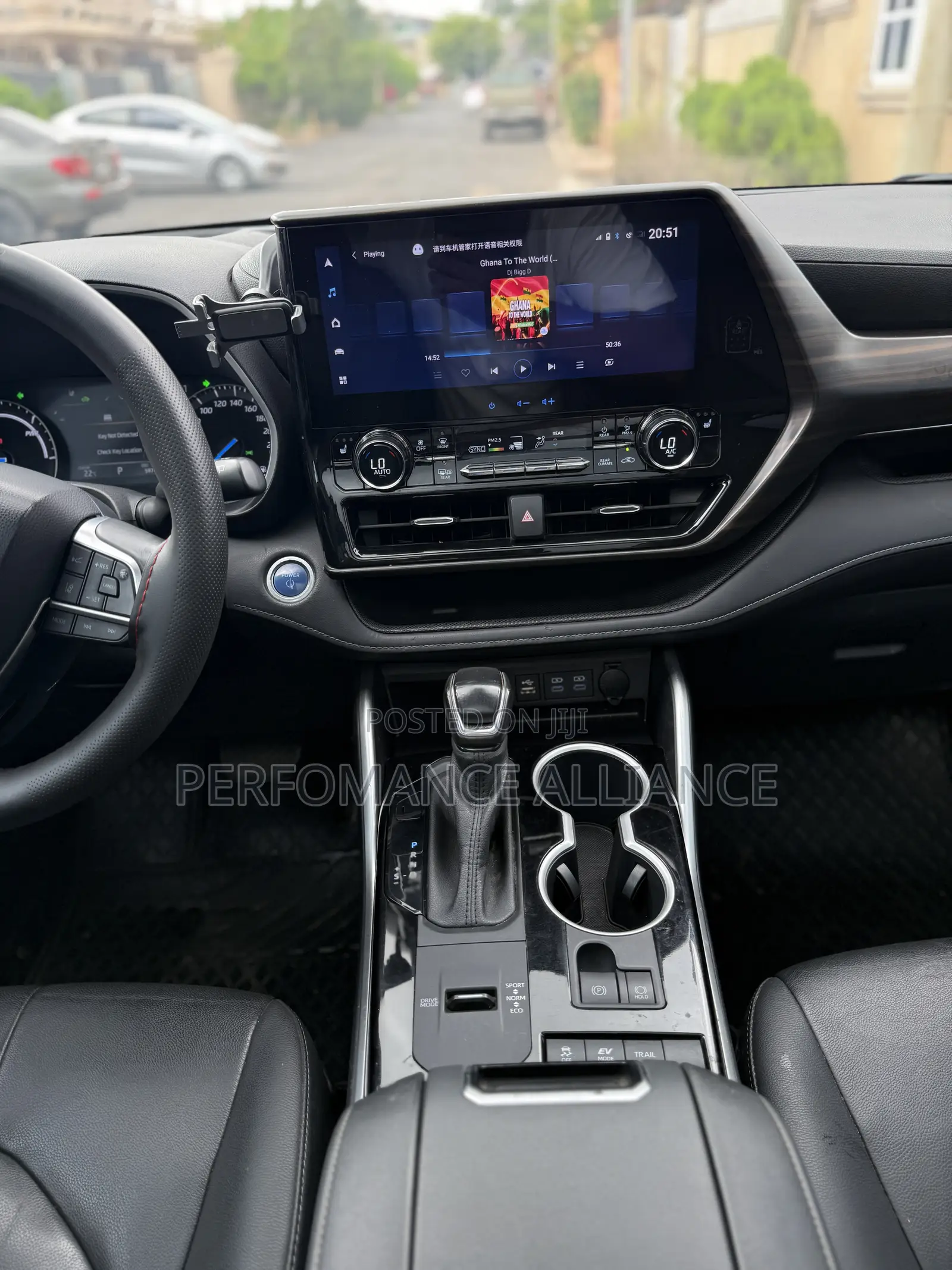 Toyota Highlander XLE 2021 White