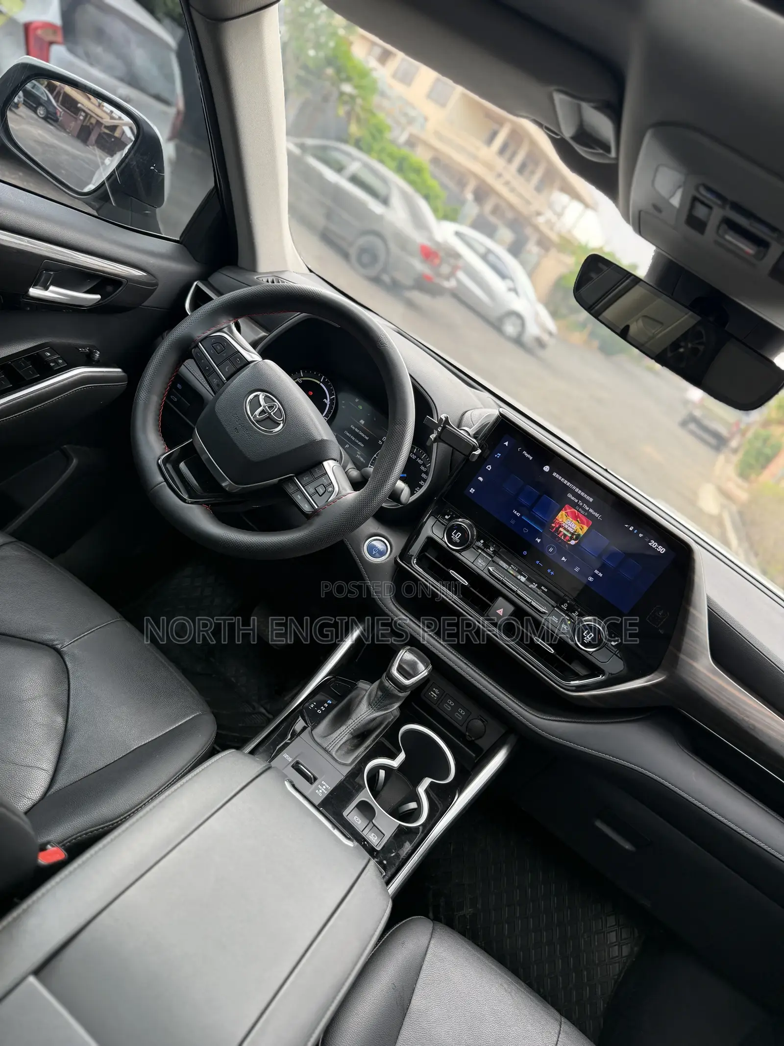 Toyota Highlander XLE 2021 White