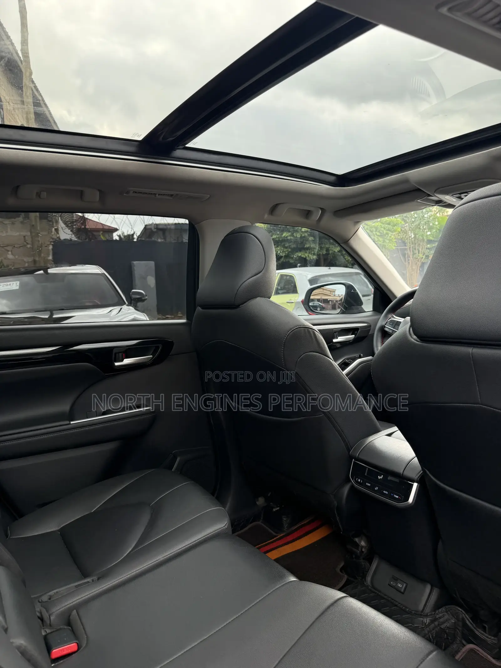 Toyota Highlander XLE 2021 White