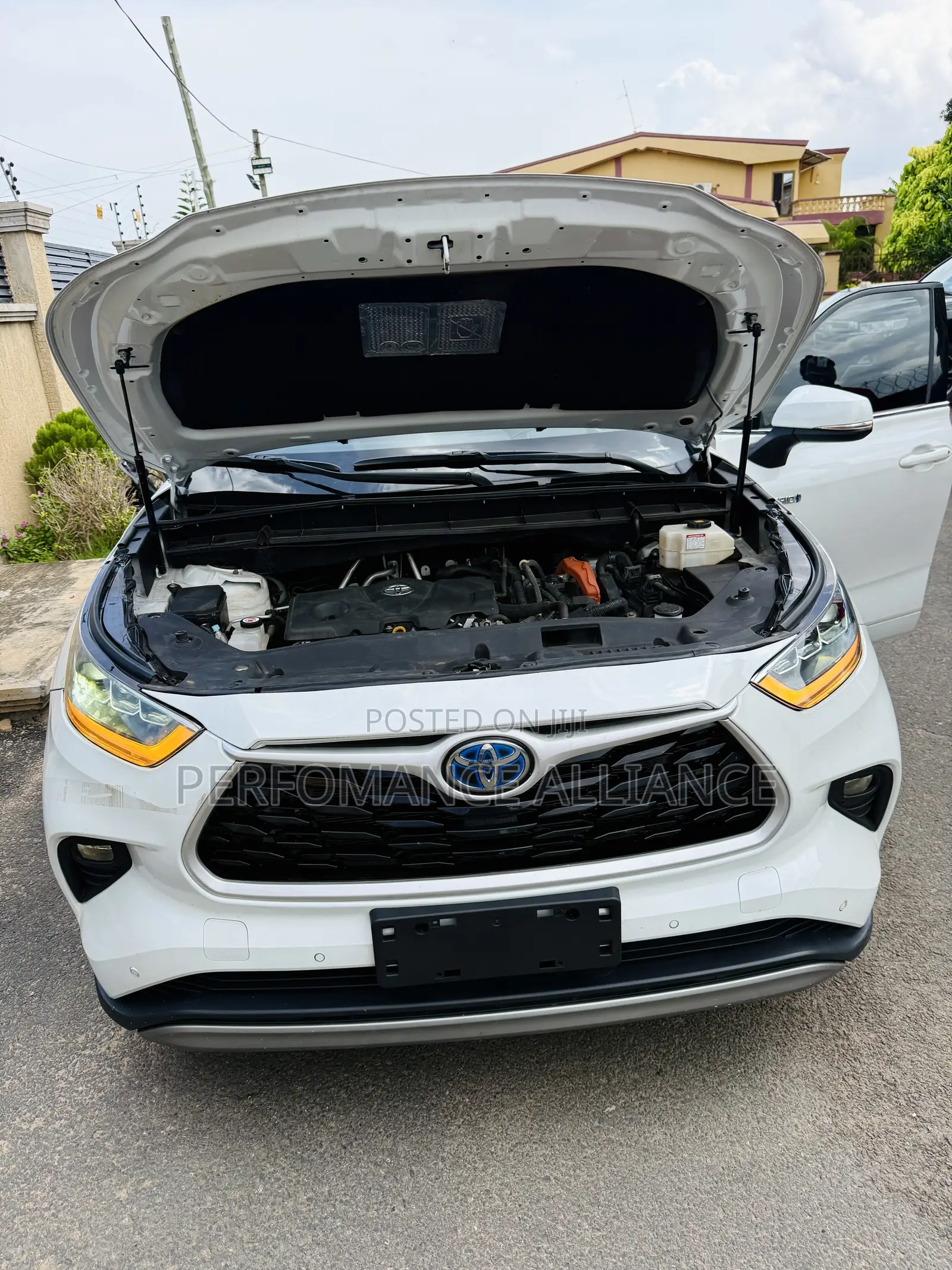 Toyota Highlander XLE 2021 White