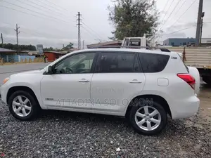 Toyota RAV4 2008 White