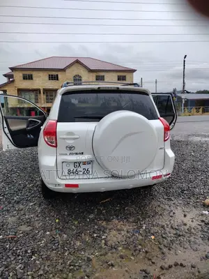 Toyota RAV4 2008 White