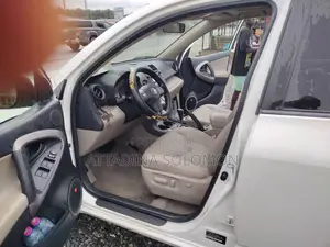 Toyota RAV4 2008 White