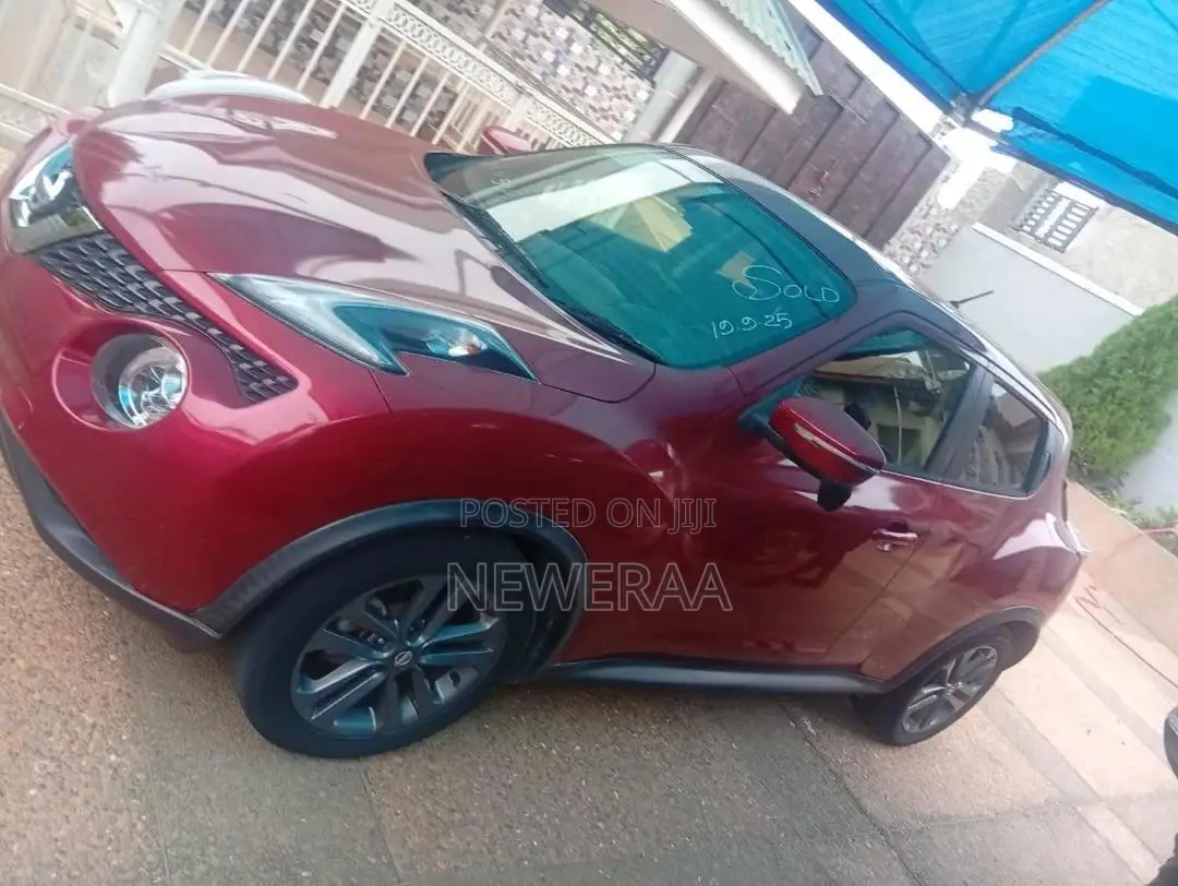 Nissan Juke SL 4dr Hatchback AWD (1.6L 4cyl Turbo CVT) 2015 Red