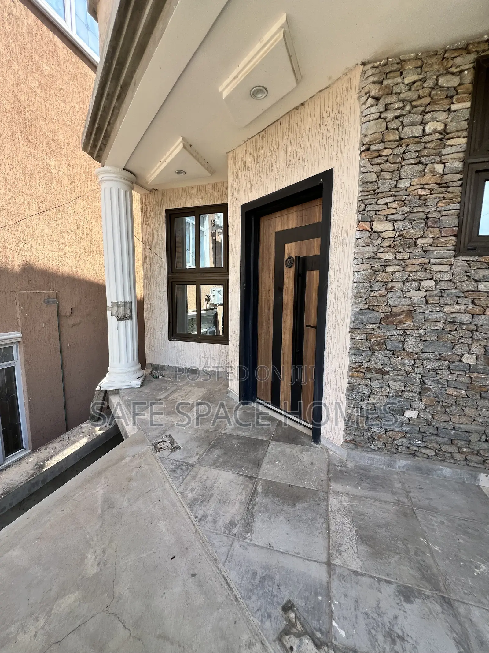 1bdrm Apartment in Burma Camp for rent