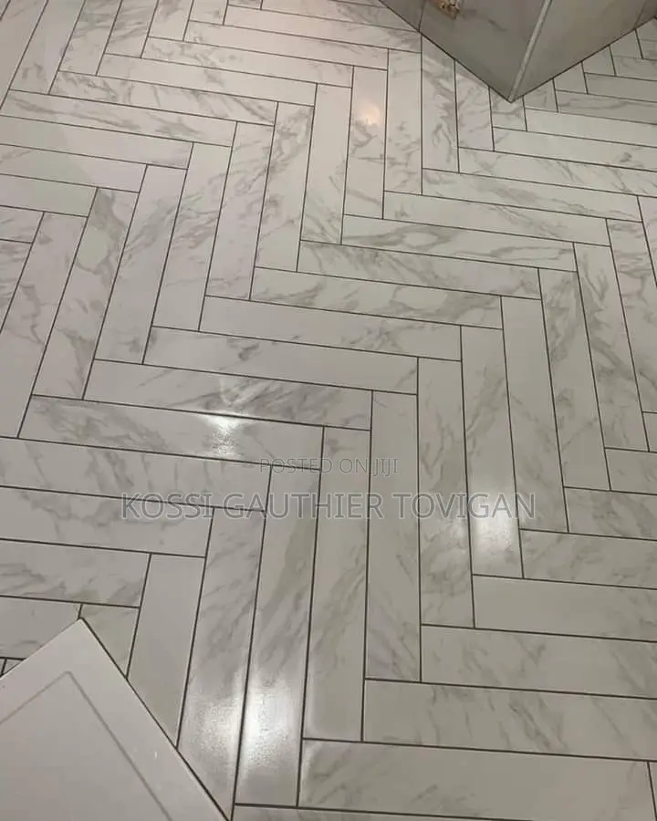 Professional Tile Setter