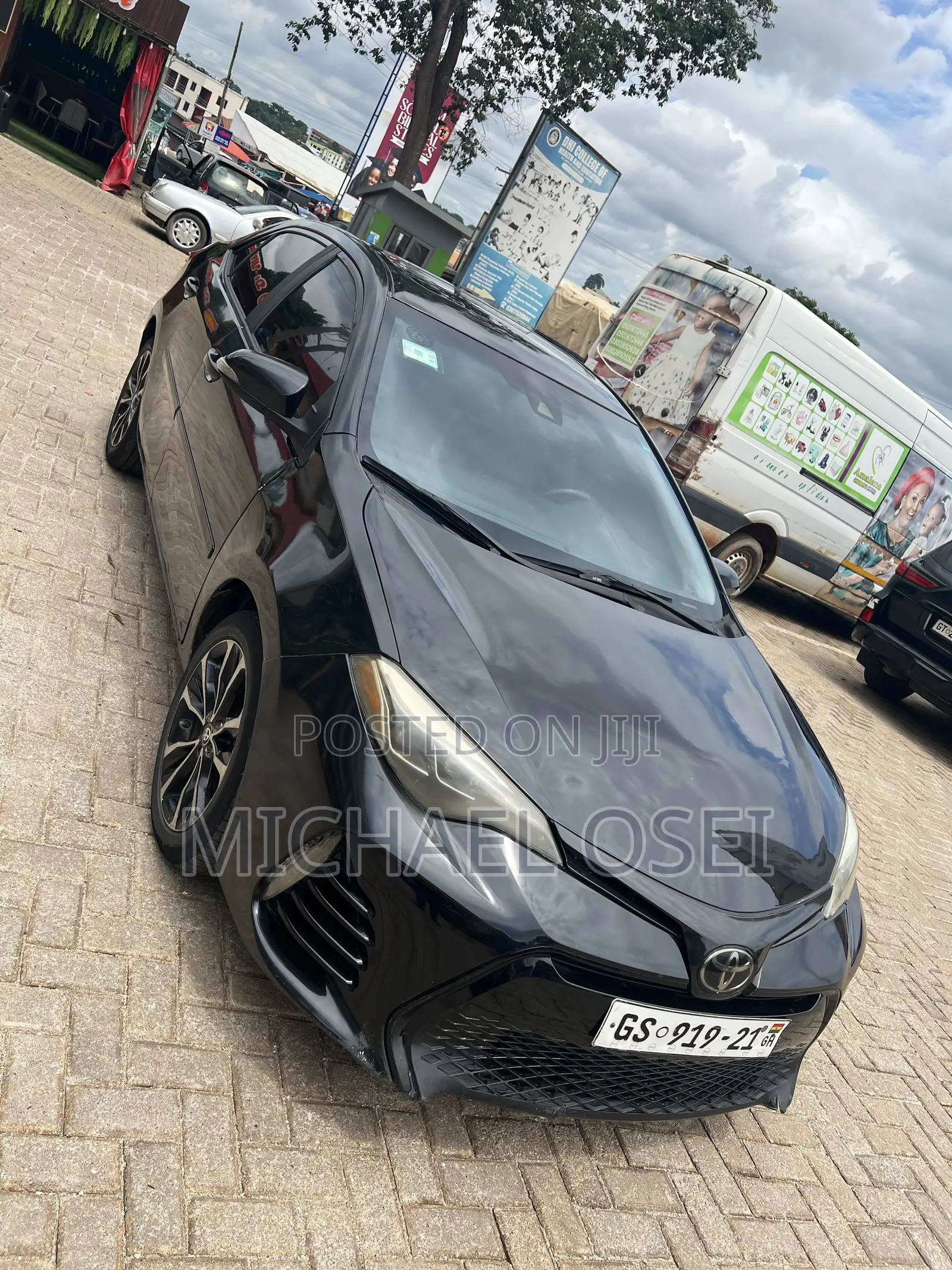 Toyota Corolla XSE 4dr Sedan (1.8L 4cyl CVT) 2017 Black
