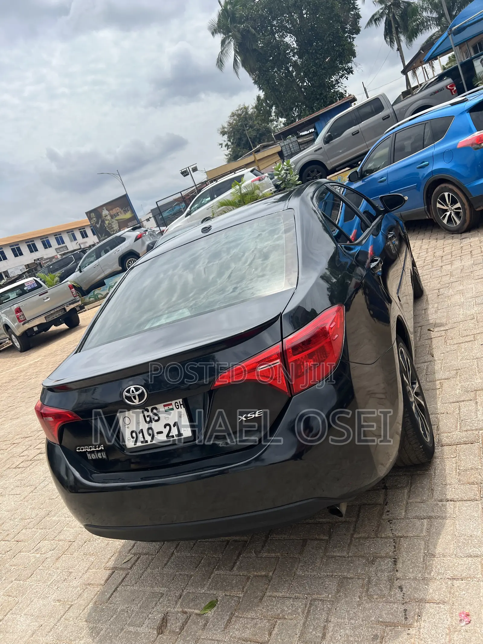 Toyota Corolla XSE 4dr Sedan (1.8L 4cyl CVT) 2017 Black