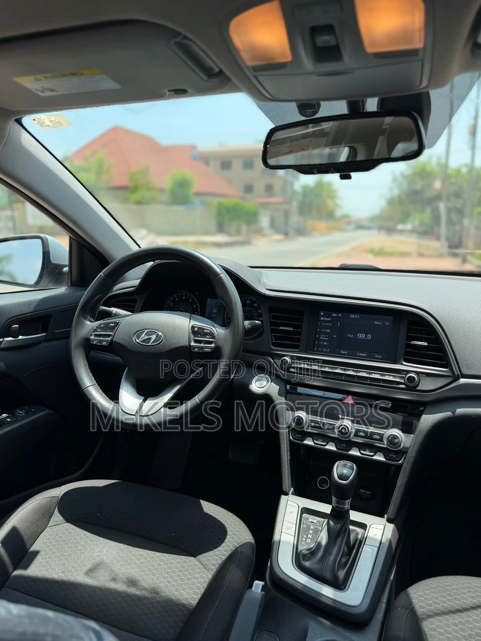 Hyundai Elantra Limited 2019 Silver