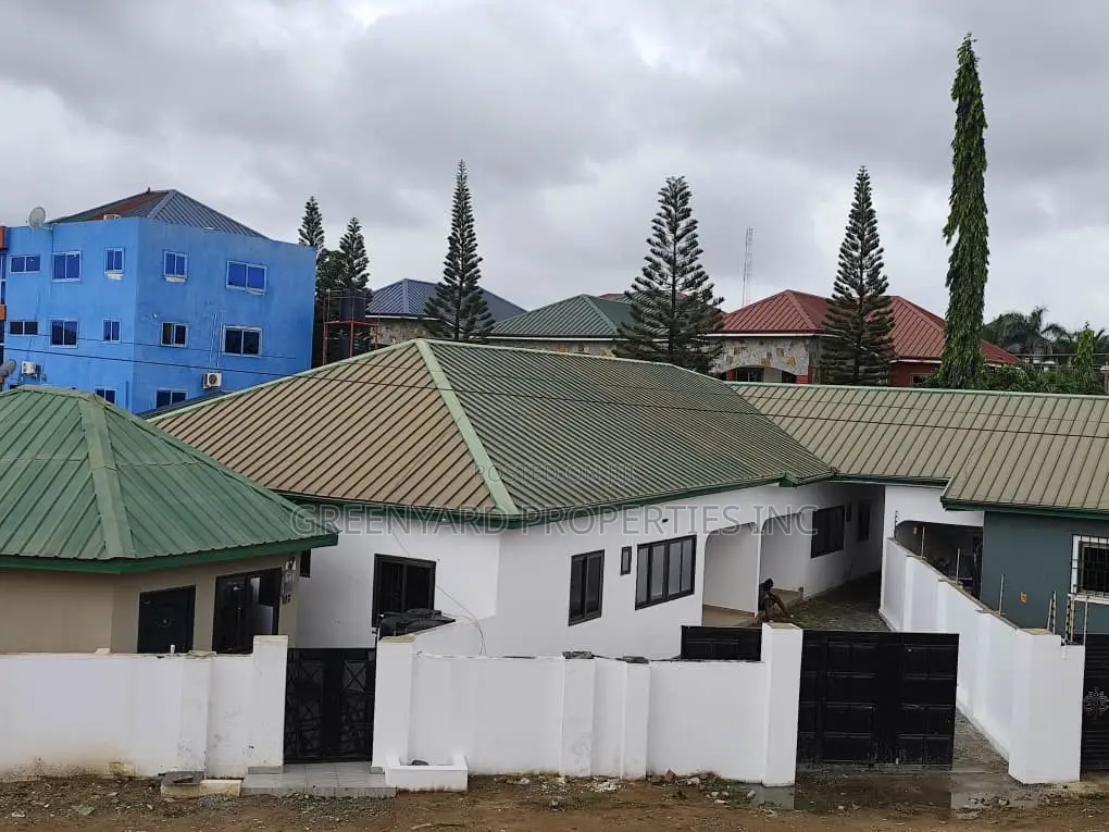 Studio Apartment in Ability Square, Adjiriganor for rent