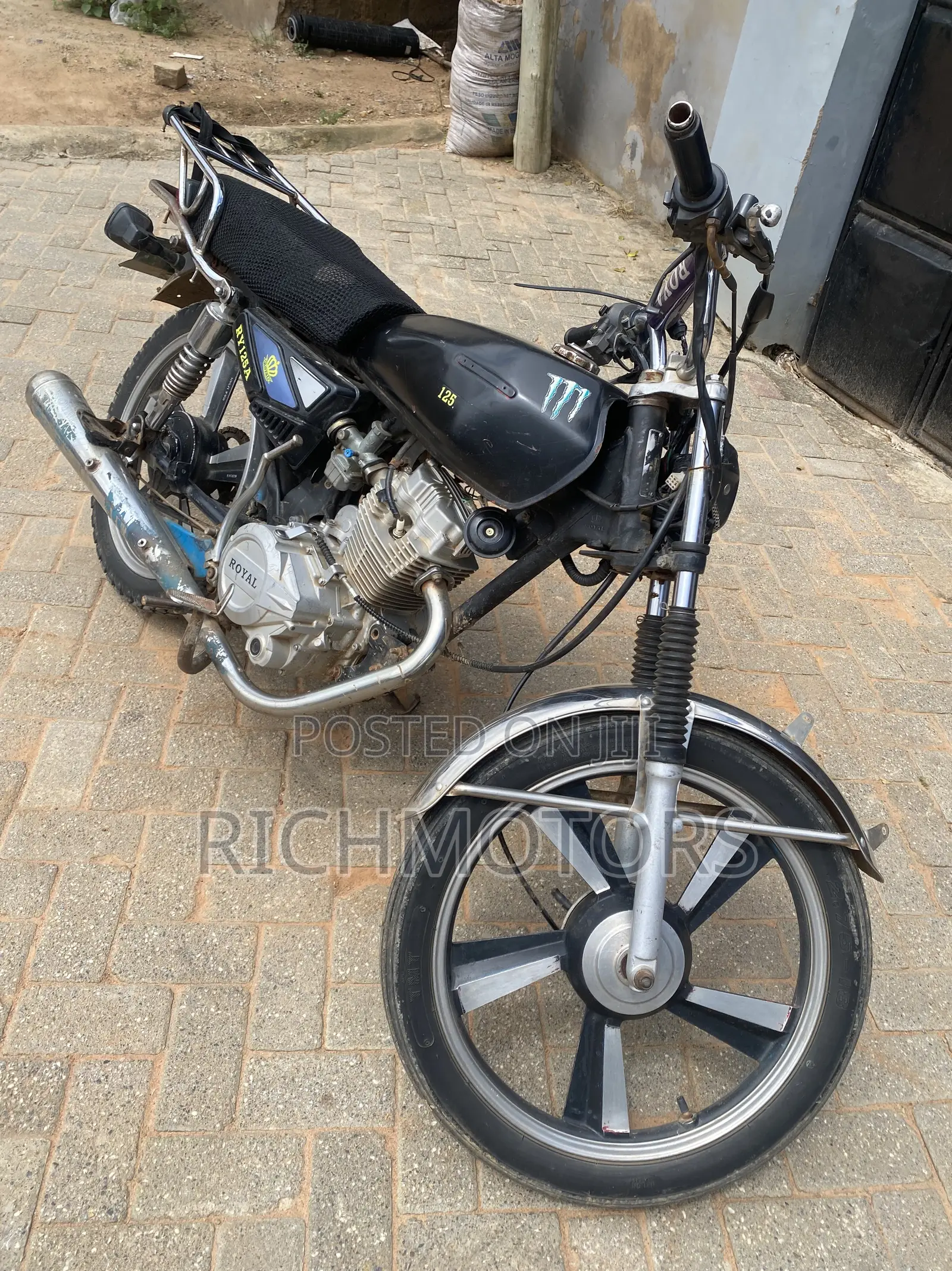 Royal RY125 2022 Black
