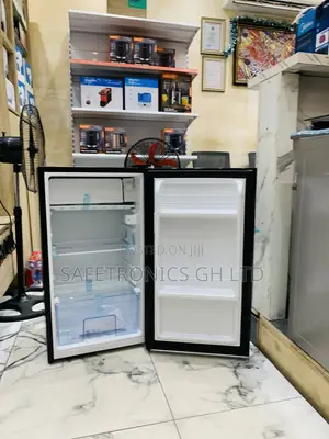Try Massive Pearl Pf-109 Single Door Table Top Refrigerator (Black)