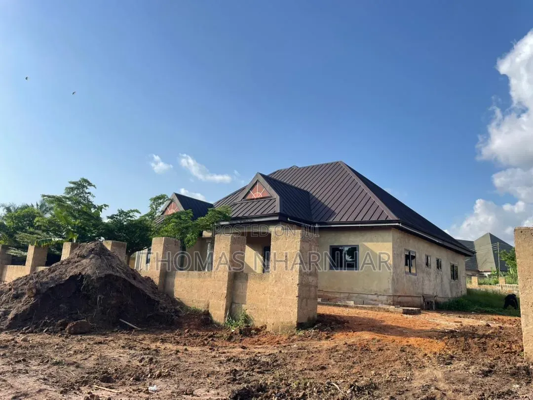 Mini Flat in Ben'S Estate, Kumasi Metropolitan for sale