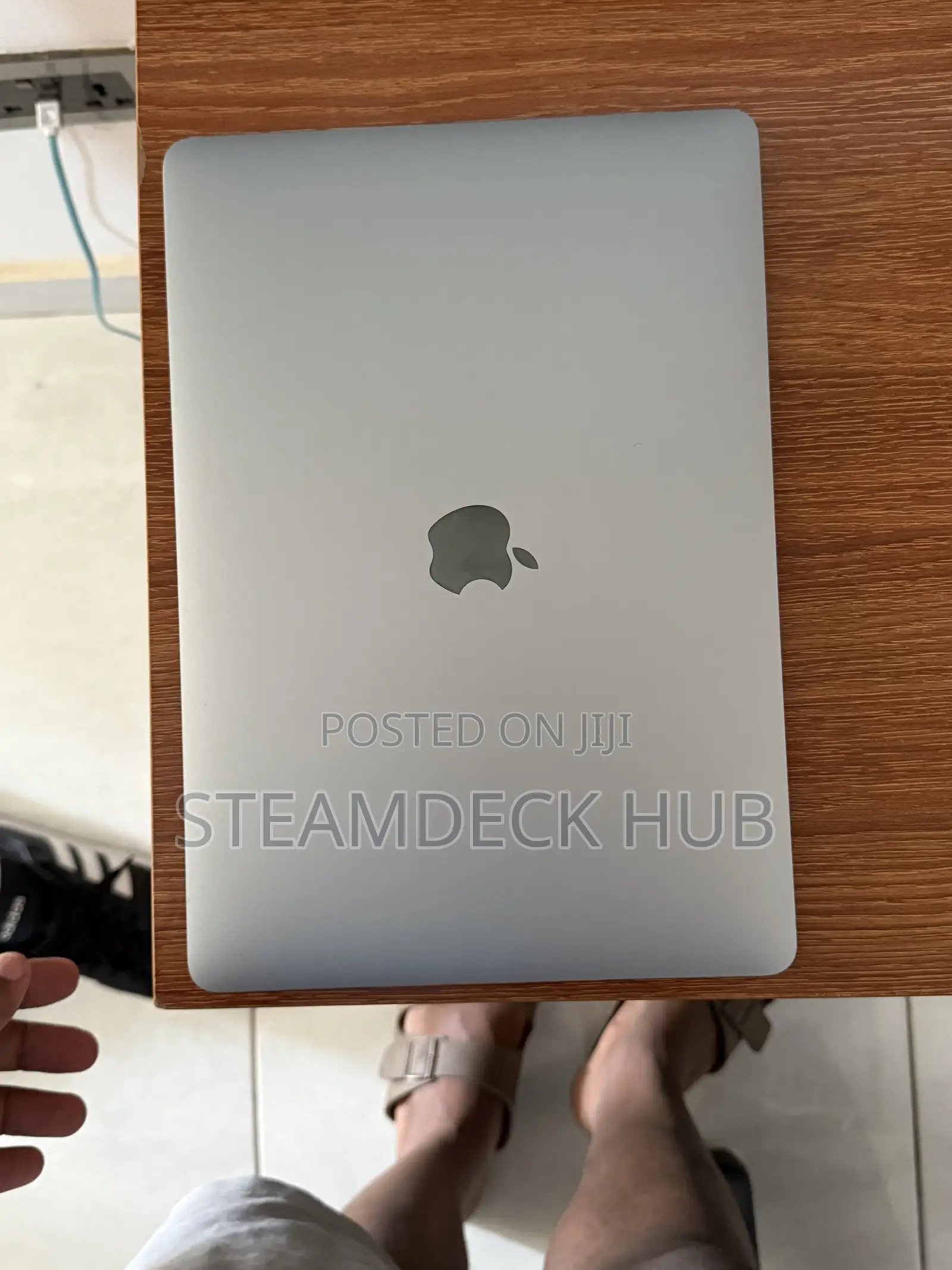 Laptop Apple MacBook Pro 2020 M1 8GB Intel Core i5 SSD 256GB