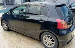 Toyota Vitz 1.5 FWD 5dr 2008 Black