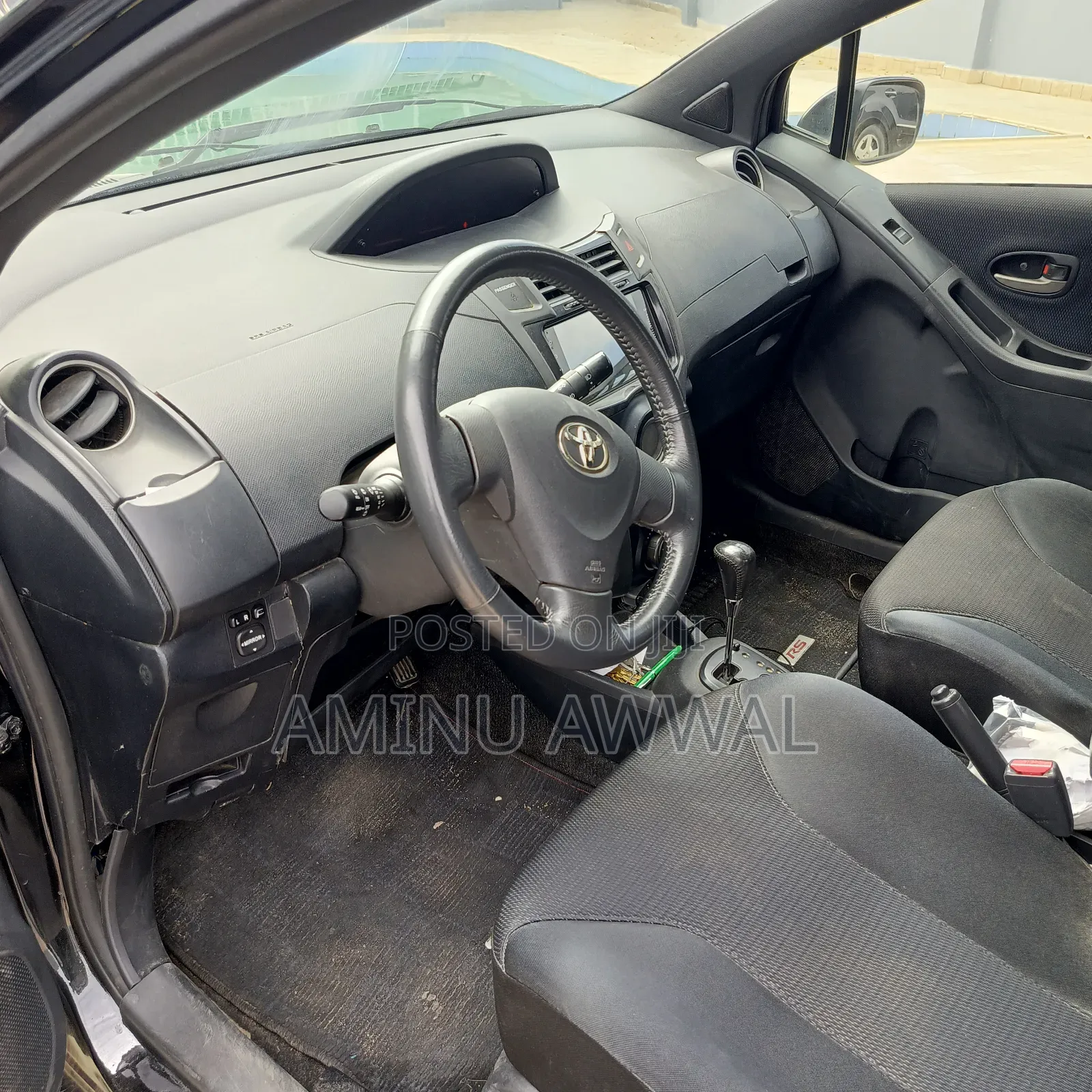Toyota Vitz 1.5 FWD 5dr 2008 Black
