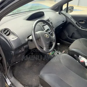 Toyota Vitz 1.5 FWD 5dr 2008 Black