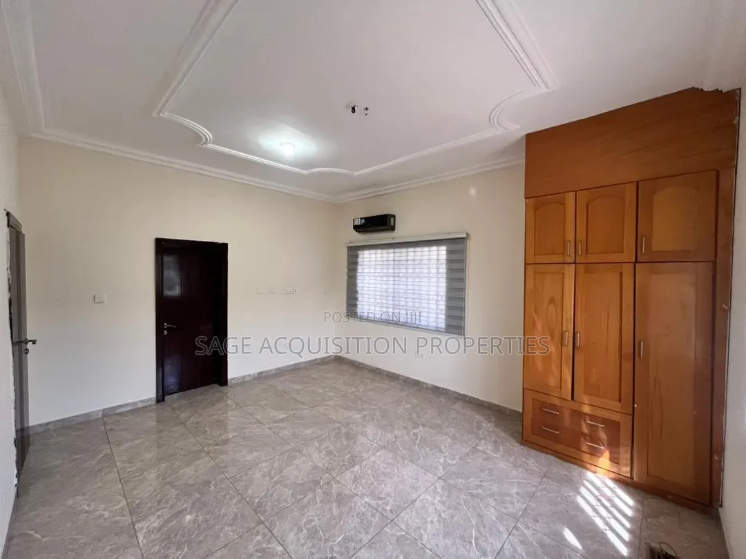 4bdrm House in Otano for rent