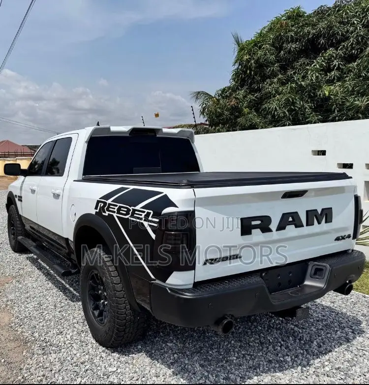 Dodge RAM 1500 5.7 Petrol AWD 2019 White