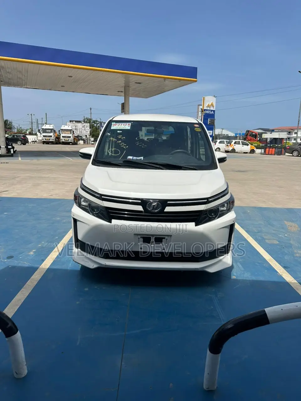 New Toyota Voxy 2015 White